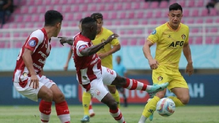 Tip Bóng Đá Persis Solo vs Persik Kediri, 15h30 ngày 23/9